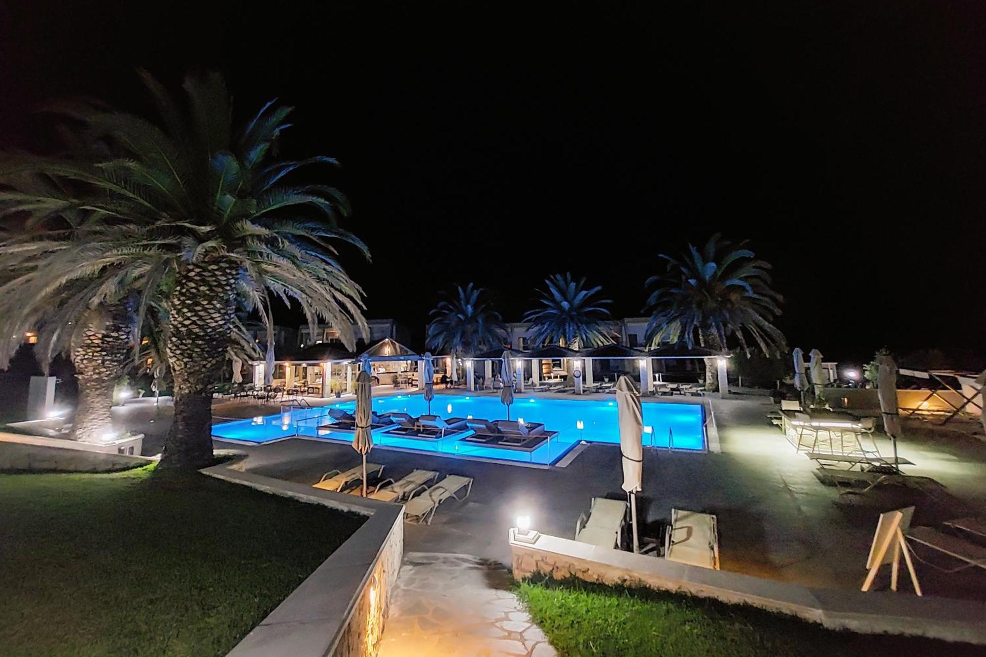 Iris Hotel Siviri